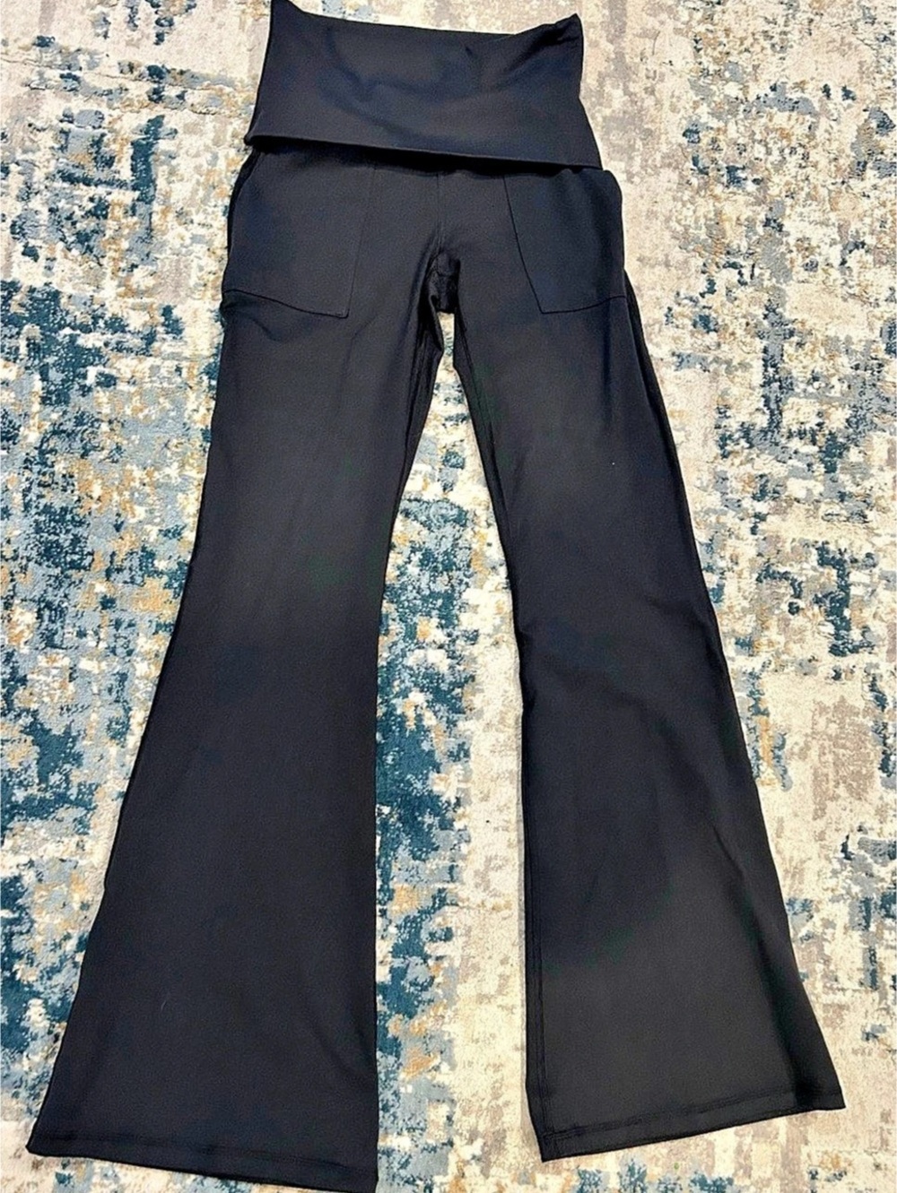 Offline by Aerie The Hugger High Waisted Foldover Flare Legging